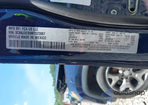 2021 Jeep Compass Limited 4X4 from USA, damaged, VIN 3C4NJDCB9MT523887